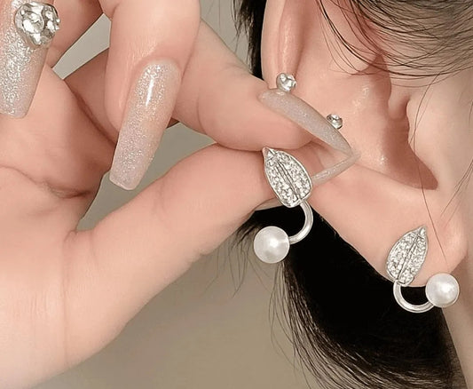 Leaf Shape Korean Pearl style zircon Earrngs